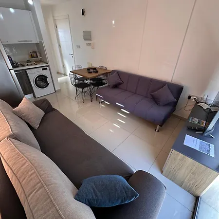 شقة Kyrenia Center Penthouse كيرينيا
