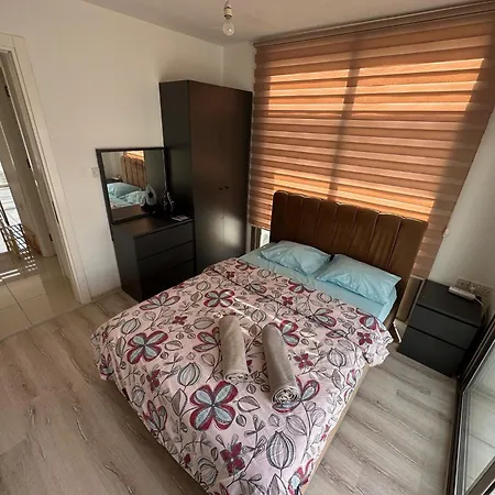 Kyrenia Center Penthouse * קיירניה