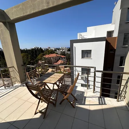 Kyrenia Center Penthouse Appartement Girne