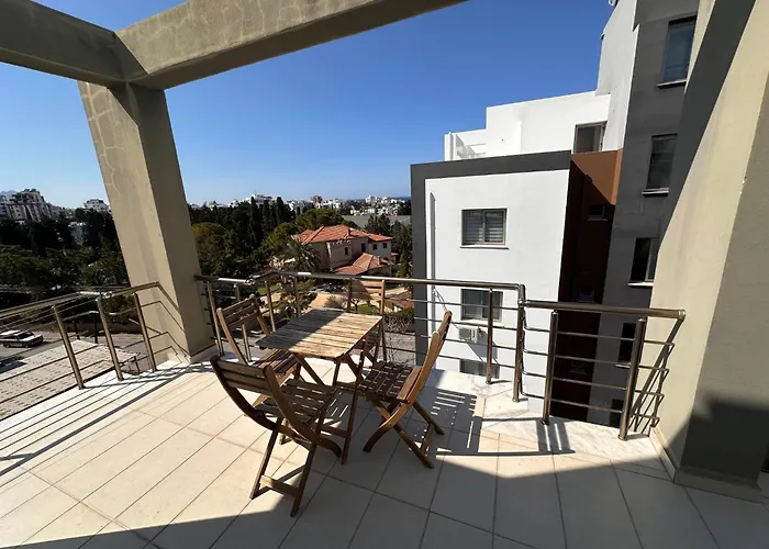 Kyrenia Center Penthouse 公寓 凯里尼亚